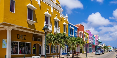 Bonaire Krelendijk colourful houses