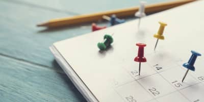 kalender met prikkers 400x200