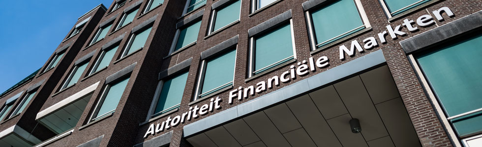 voorgevel-gebouw-afm-ingang